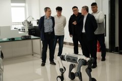 充实展示了学院正在通用人工智能取机械人融合